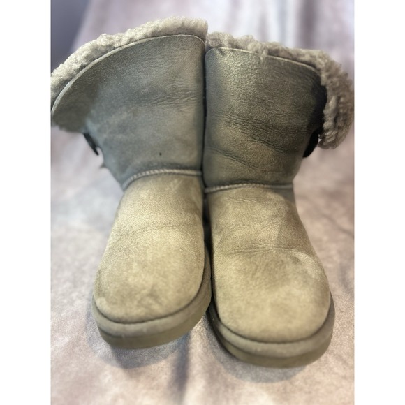 UGG Shoes - UGG Bailey Button 5803 Gray Sheepskin Suede Boots Women's Size 9